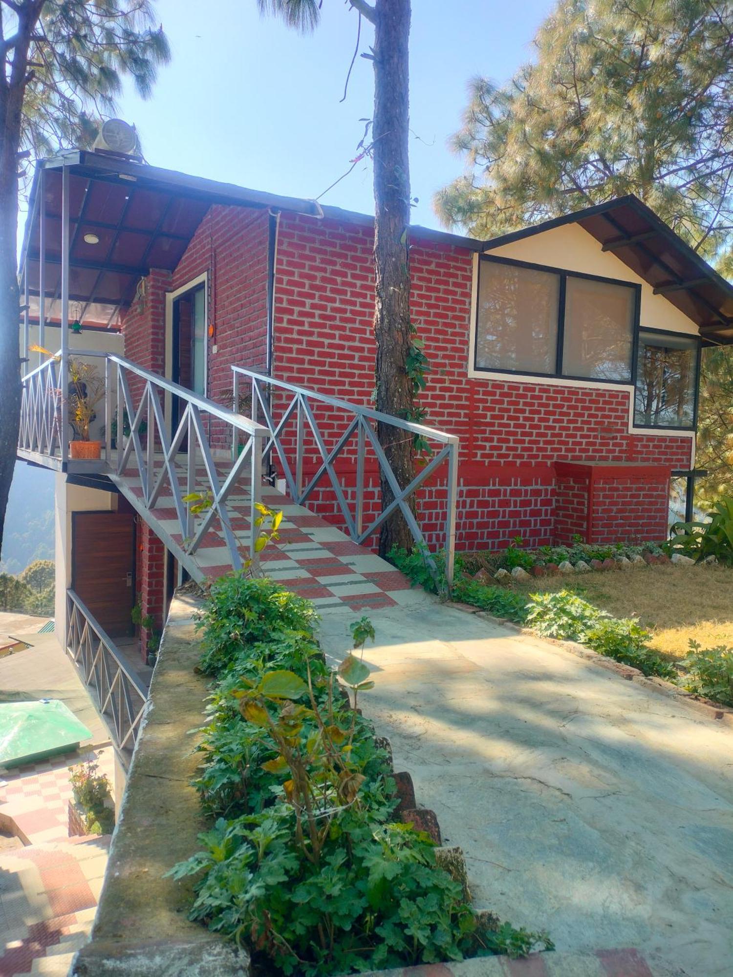 فندق Zone Connect By The Park, لانسداون المظهر الخارجي الصورة