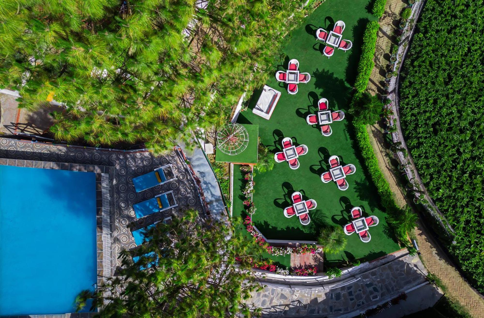 فندق Zone Connect By The Park, لانسداون المظهر الخارجي الصورة